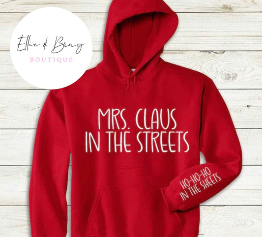 Mrs Claus in the Streets